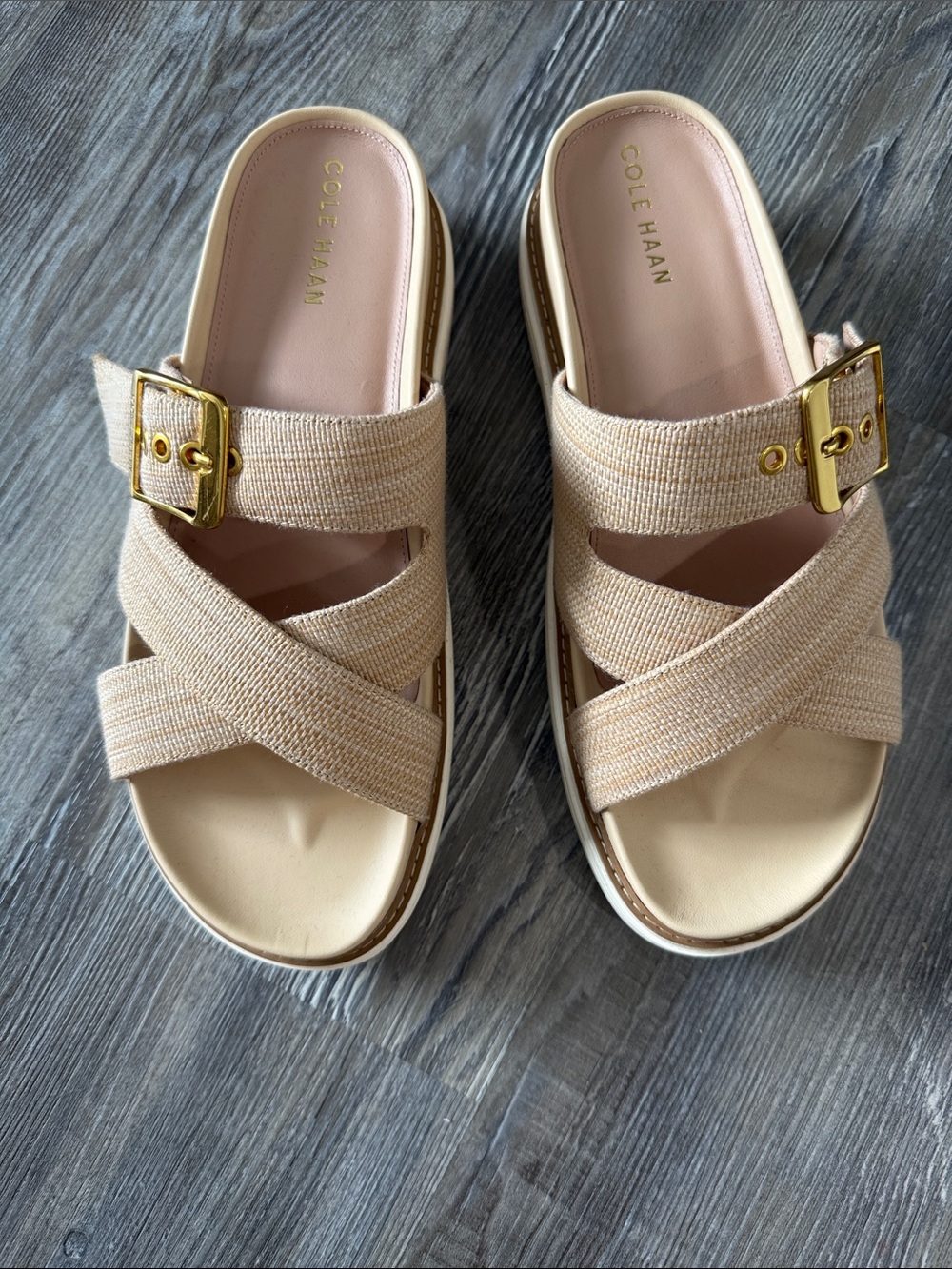 NWOT Cole Haan Grand 360 Neutral Beige Crisscross Slide Sandals with Gold Buckle